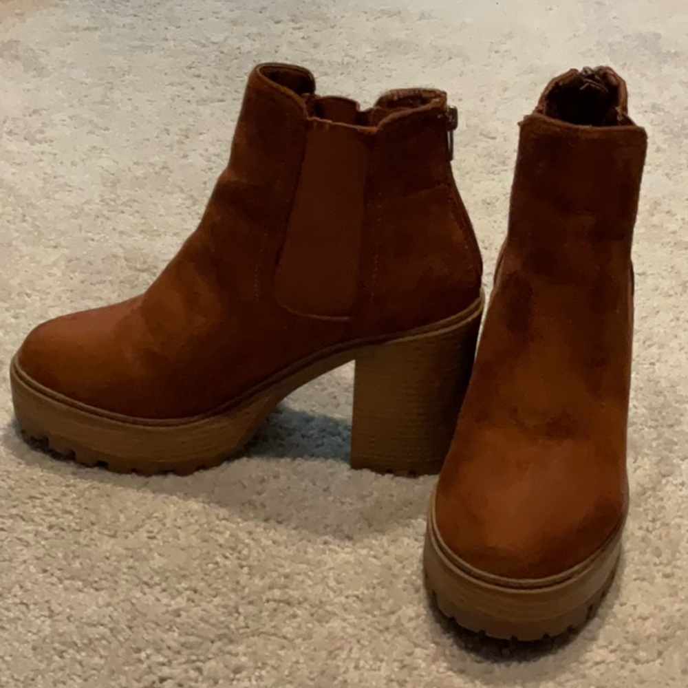 Cognac suede booties